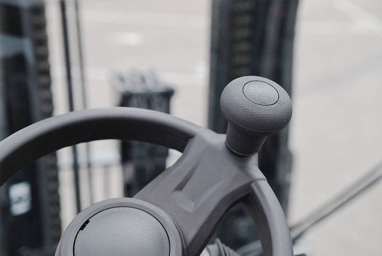 Las carretillas eléctricas fb14-20cn2t tienen una dirección convencional